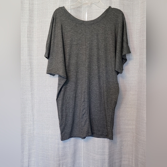 Tunic t-shirt- Small - Picture 3 of 5
